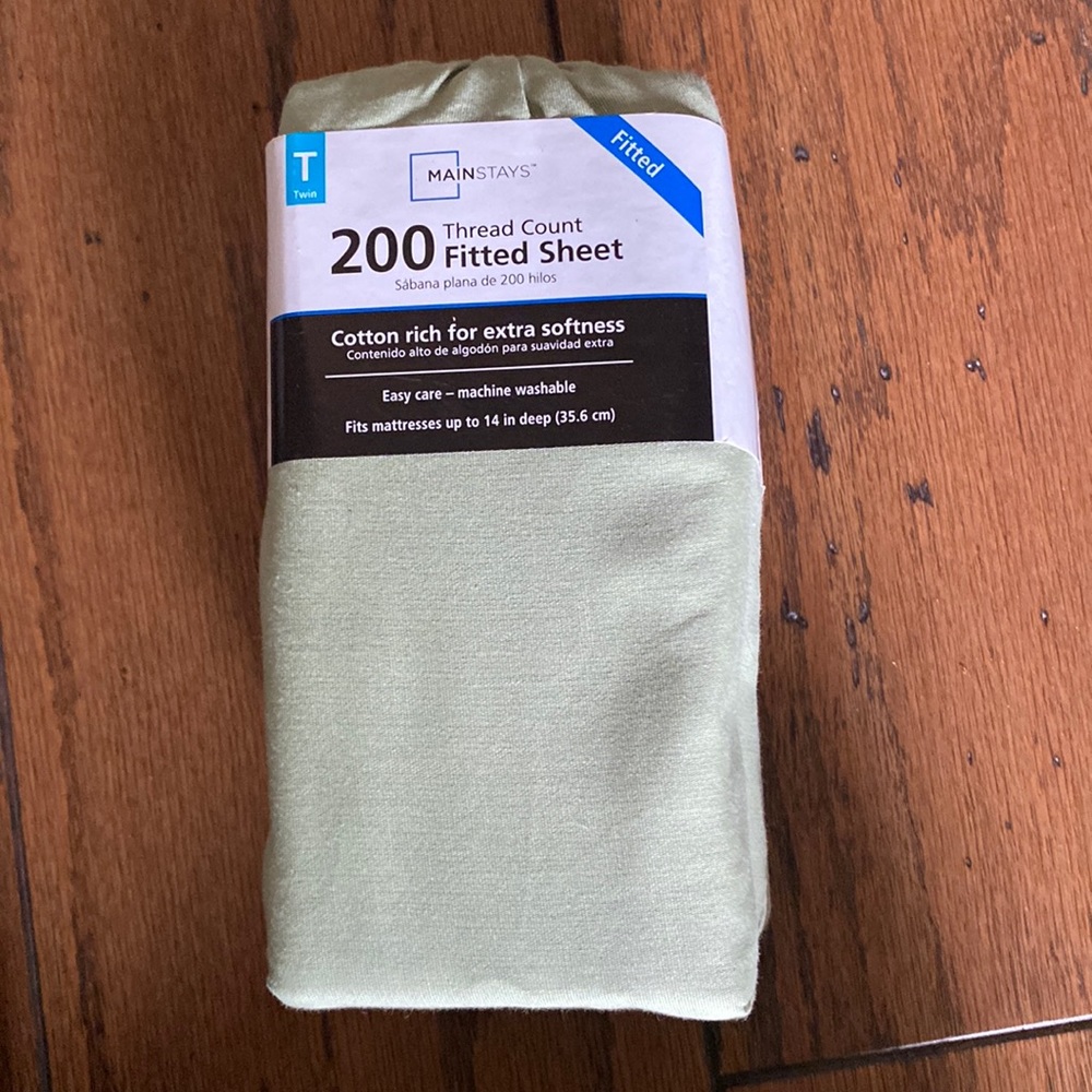 NEW Twin fitted Sheet
